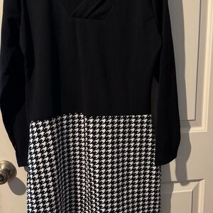 Chic Black and White Houndstooth Long Sleeve Dress XL 100%Polyester